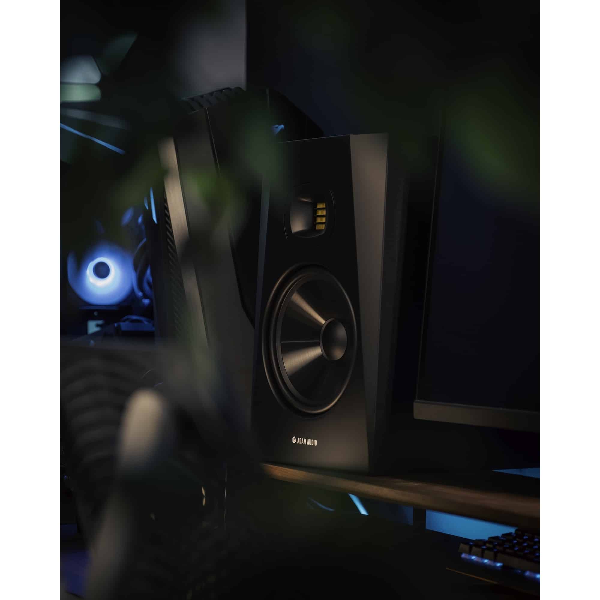 adam-audio-t8v-nearfield-monitor-2-way-8-inch-woofer (11)