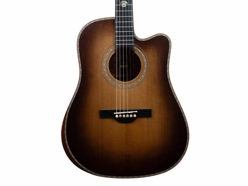 Merida Temptation Western guitar, massiv gran top, dreadnought cutaway + pickup, helt massivt træ, inkl. hårdt etui - Billede 3