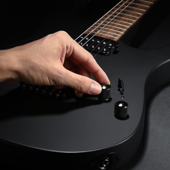 Donner_DMT-100_B_el-guitar_sort_9