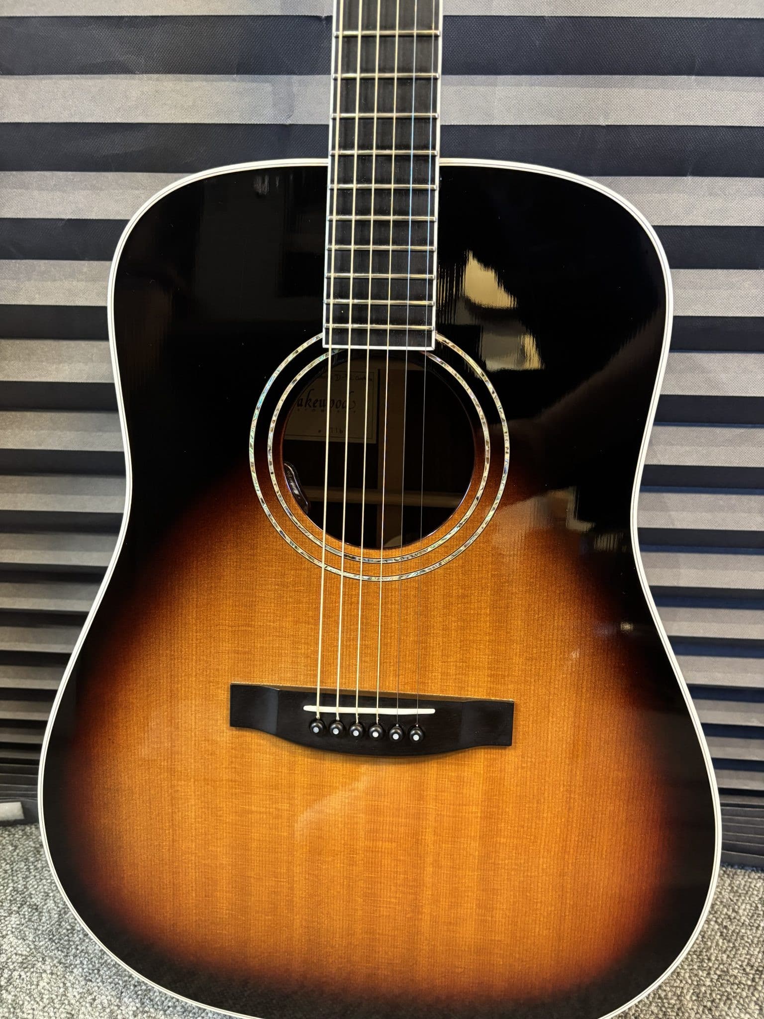 Lakewood®model D32 Custom, LR Baggs Anthem pickup, inkl. hårdt etui - Billede 3